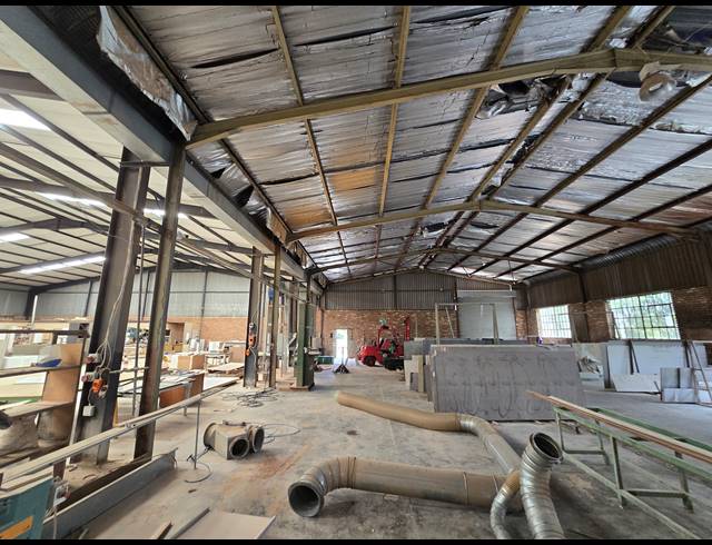 2,000M² WAREHOUSE FOR SALE IN HONEYDEW